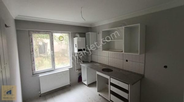 Söğütte Geniş Hollü Kullanışlı Sıfır 1+1 Daire