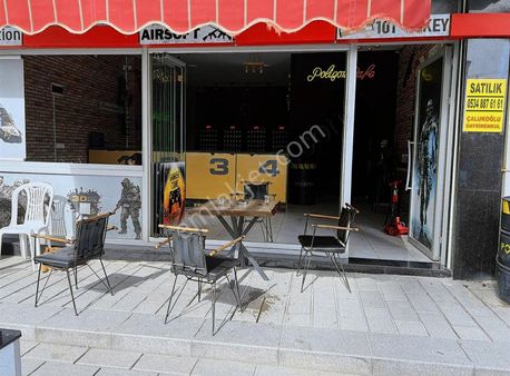 Esenyurt Belediyesi Önünde Eşsiz Dükkan .videoyu İzleyiniz