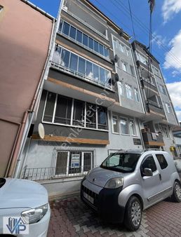 Bafra Vıp Gayrimenkulden Gençlik Caddesinde Satılık 2+1 Daire