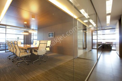 Balgat Sümer İş Merkezinde, 450m2, Yapılı Ve Ful Eşyalı Ofis