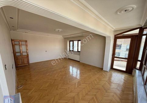 3+1 Yapılı 140 M2 Acil Merkezi Yerde