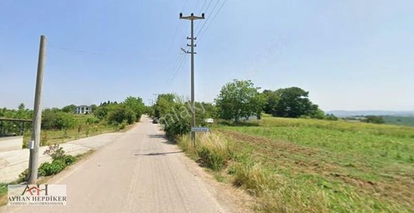 İzmit Akmeşe Yenicede Otoyol Gişeleri Yanında 9907m2fırsat Tarla