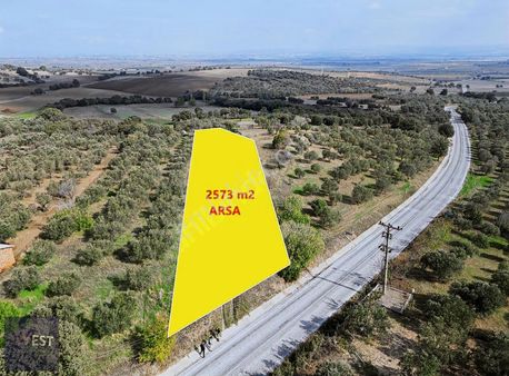 Çanakkale Ezine Üvecik Köyünde Asfalt Yola Cephe İmarlı Arsa