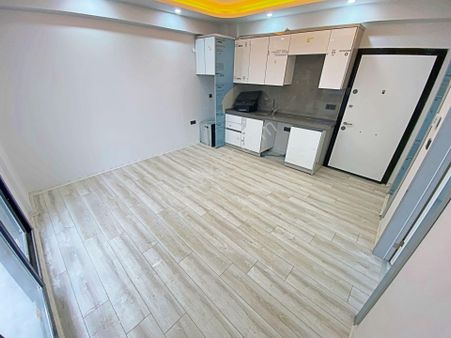 🌀gültaş Emlaktan Akçayda Satılık 1+1 Açık Mutfaklı Denize 30m Asansörlü Lüx Daire