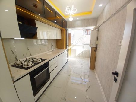 Sincan Da Malazgirt Mahallesi'nde Ara Katta Lüx Yapıda 3+1 Daire