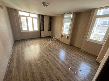 Ergünden Çankayada Asansörlü 2 Oda Satılık Kelepir Ofis