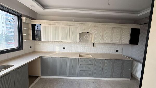 Makina İkmal Yakını 2+1 Yatay Mimari Satılık Dairemiz