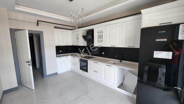 Emrah Çiftci'den Karatay Kumköprü Mah.fatih Karakolu Civarı Satılık 3+1 Lüks Daire