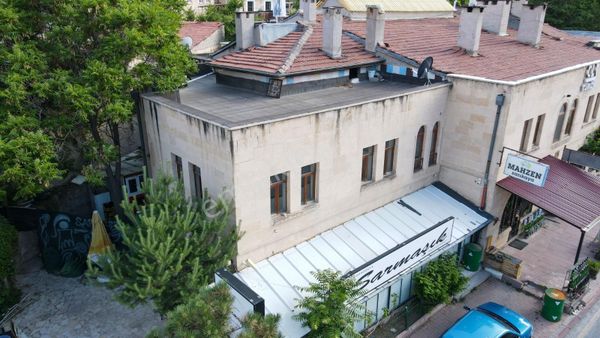 Ürgüp Meydanda Reklam Değeri Yüksek 2+1 Satılık Ofis