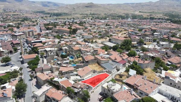 Ürgüp Merkez Otel Yapımına Uygun 7 Odalı 3 Kaya Oda Müstakil Ev