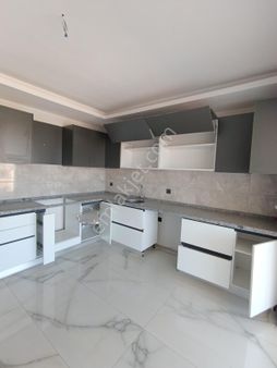 Uğurevler De Okullara Yakın Kiralık Geniş 3+1 Daire