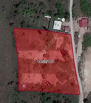 Satılık 550 M² Satılık Arsa