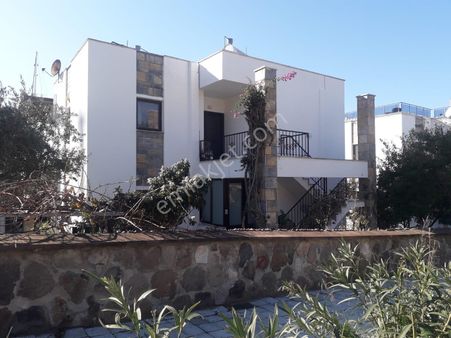 Yalıkavak Denize 20 Adım Yakın Satılık Üst Kat 2+1 Daire