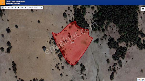 Başkan Emlaktan Satılık Karadere Mahallesinde 758 M2 Tarla.