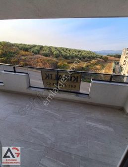 Yunuseli Akyıldız Caddesinde Kiralık 3+1 Daire