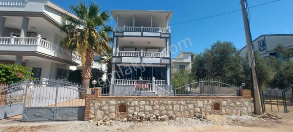 Fırsat ! Çamlık Da Tam Müstakil 4+1 Havuzlu Villa