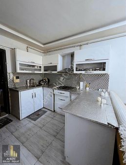 Asin Gayrimenkul'den Üniversite Lokasyonun'da 2+1 Eşyasız Stüdyo