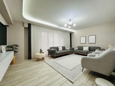 Nam-ak Emlak'tan Yeni Binada Teras Balkonlu Masrafsız 3+1 Daire