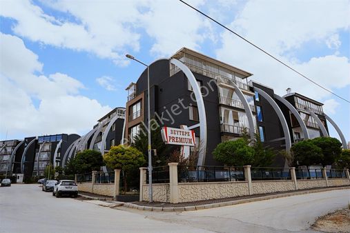 Beytepe Premium Lüks Yapılı 4+1 Satılık Daire -bahçe Kullanımlı