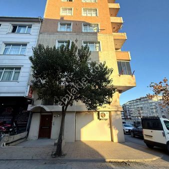 Avcılar Gümüşpala'da Metrobüsün Yanı Başında Satılık Daire