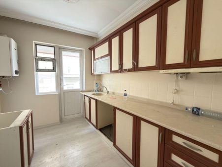 G.d.t.s Caddesi Üstün'de 1.kat Ön Güney Cp. 3+1 Bağımsız Yapılı