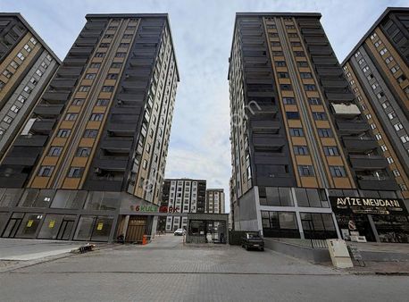 Burhan Kılınç'dan 6 Kule Sitesinde Kat Seçenekli Daireler