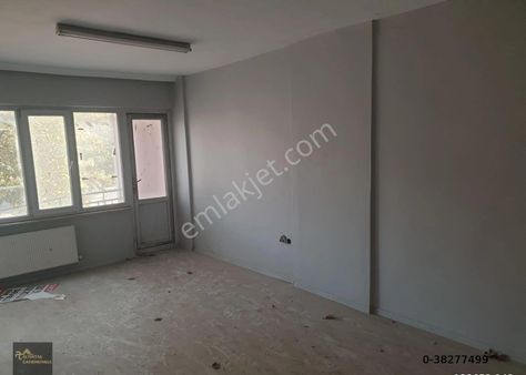 Donanma Işıklar'da E5 Üzeri 5+2 Satılık Daire - Ofis