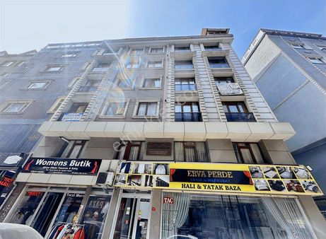 M2 Metro Yürüme Mesafesi Ful Eşyalı 1+1 Asansör+otopark+ön Cephe