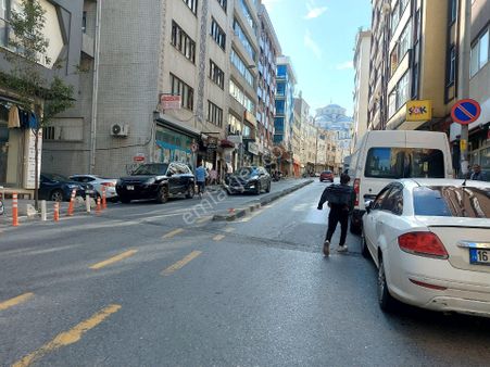 Kağıthane Hürriyet Mahallesi Her İş Koluna Uygun Kiralık Düz Giriş