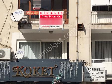 Cumhuriyet Caddesi Üzerinde Asansörlü, Doğalgazlı Kiralık Büro 30.000 Tl.