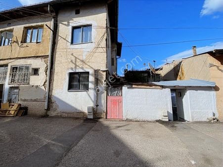 Gökçebostan Mah Satılık 2 Katlı Bina