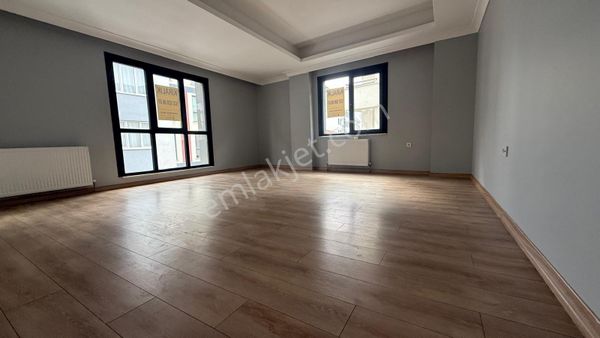 Birken Emlaktan Çekmeköy Ekşioğlu Genişlüks 3+1 Daire