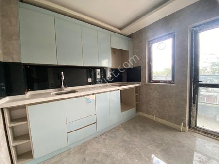 Adda Gayrimenkul-sıfır Binada Asansörlü Kapalı Otoparklı