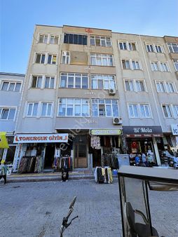 Karacabey Salı Pazarının Dibinde Satılık Ara Kat Bakımlı Daire