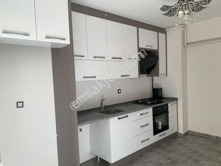 Ender Uysal Gayrimenkulden Foruma Yakın 4+1 Kiralık Daire..
