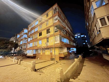 Fevzi Çakmak Mah.nato Caddesinde Satılık 2+1 Kombili Daire