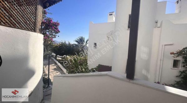 Bodrum Akyarlar'da Deniz Manzaralı 2+1 Sitede