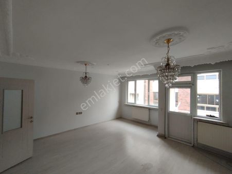 Century 21 Vizyon'dan Eskişehir Tunalı Mah. Satılık 2+1 Daire