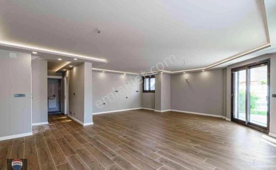 Kuşadası Seçkın Vıllalarında 5+2 Denız Manzaralı Lüks Vılla