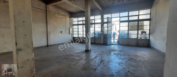 Sanayide Kiralık Bitişik 132,6 M² Çift Dükkan