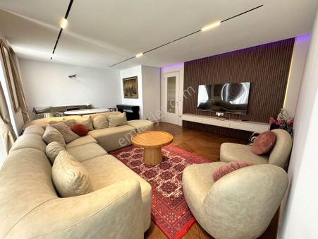 İstanbul House'dan Özel Yapım 250m2 Deniz Manzaralı 4+1 Dubleks