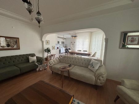 Şehitlik Site İçerisinde 4.5+1 Satılık Daire