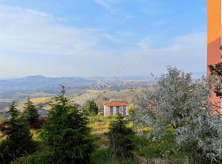 ▄zara▄ Zirvekent'de Şehir Manzaralı Pazar Yeri Yakını 1+1 Daire