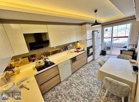 İstasyon Cd. Yanı Yeni Binada 3+1 Asansörlü Ultra Lüks Ön Cephe