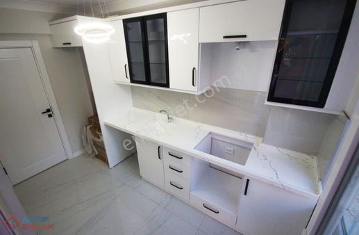 ▀▄aktif'ten Akçay'da Ayrı Mutfaklı Ön Cephe Sıfırlanmış 2+1daire