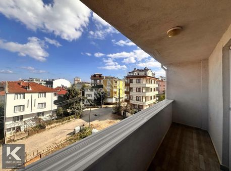 Kınaylardan Yeni Binada Asansörlü Arakat Eşyalı