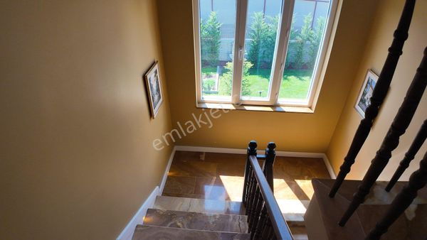 Bahçelievler Mahallesinde Ultra Lüks Yapılı Villa