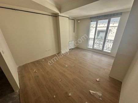 Yatırım'dan Çınar'da Minibüs Cad. Yakın Katta Sıfır Yapıda 2+1