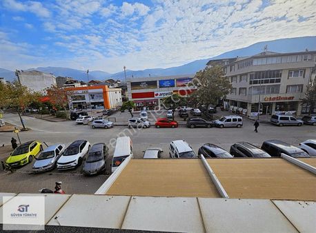 Altınoğlu Plazada 5 Adet Kiralik Ofis