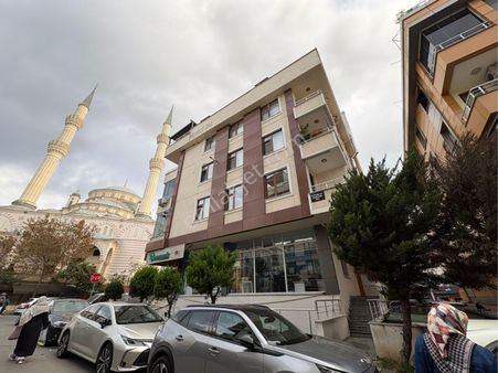 Oben'den Metro Ve Marmaraya Yakın 2+1 Net 60 M²